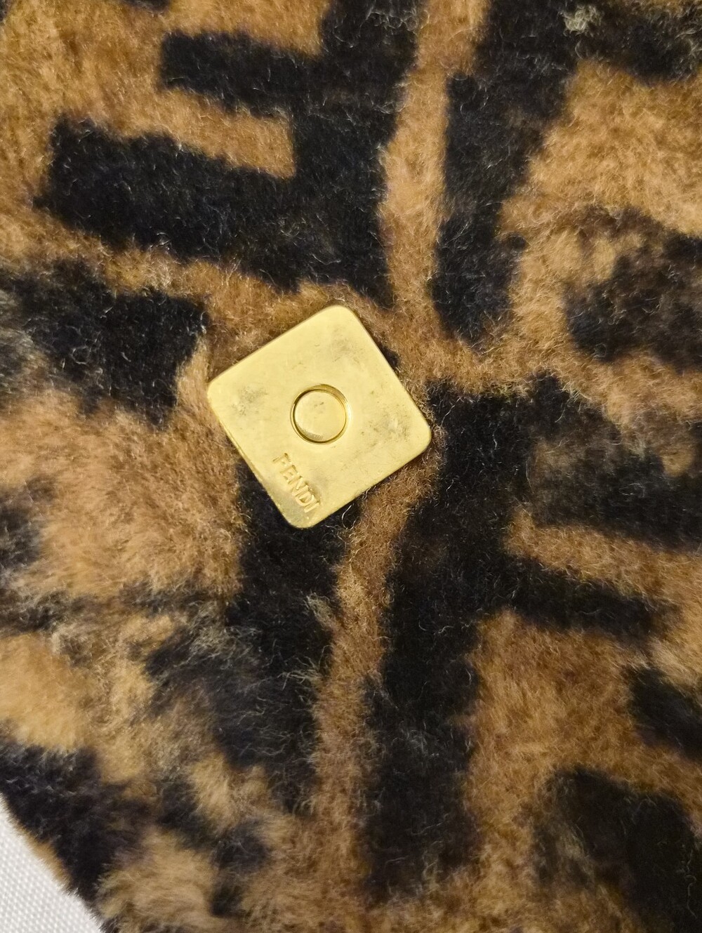 Fendi Mini Baguette – FF Shearling - Picture 11 of 11